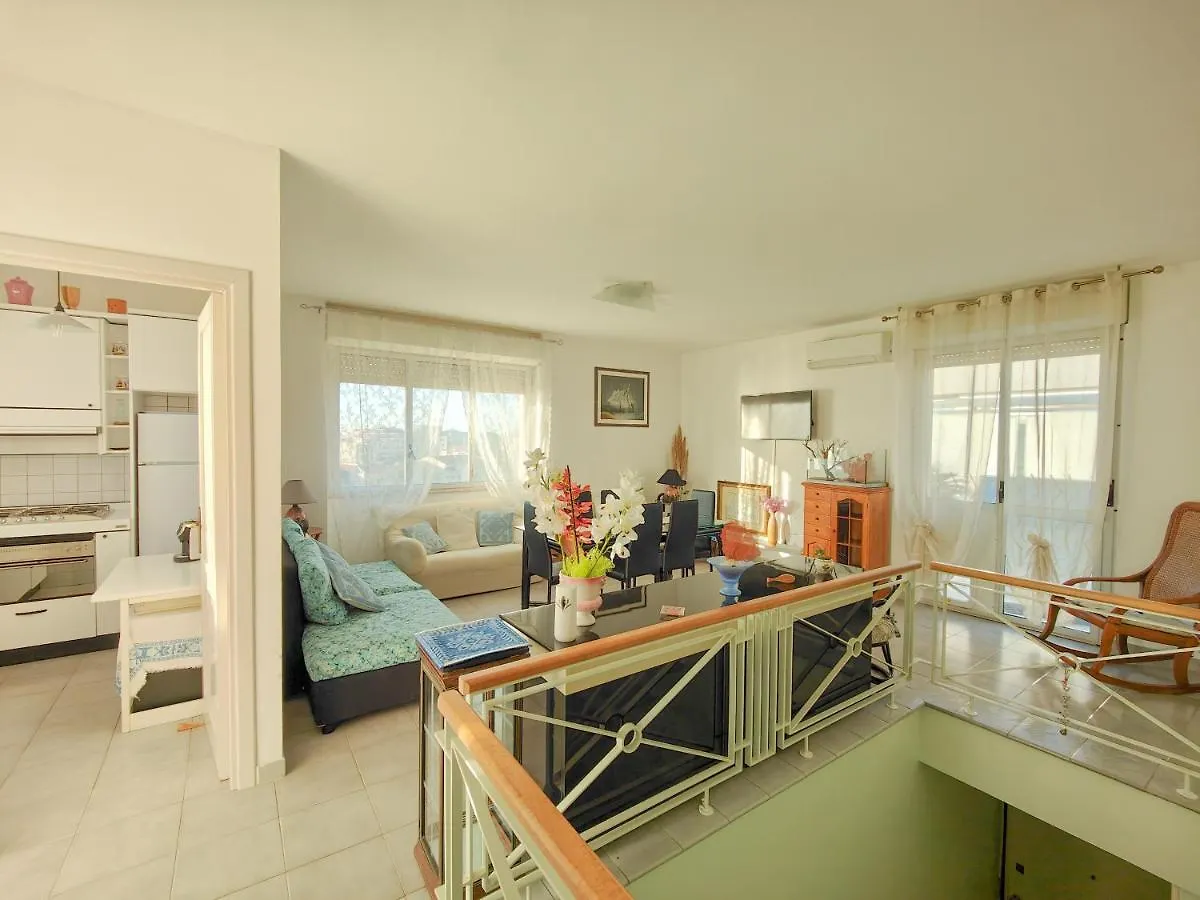 Lucy Penthouse Apartment Alghero 0*,